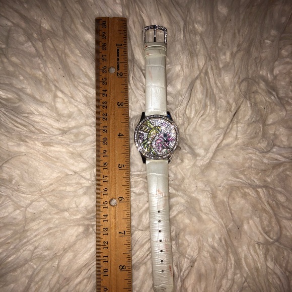 Victoria Wieck crystal hummingbird watch. - Picture 4 of 8